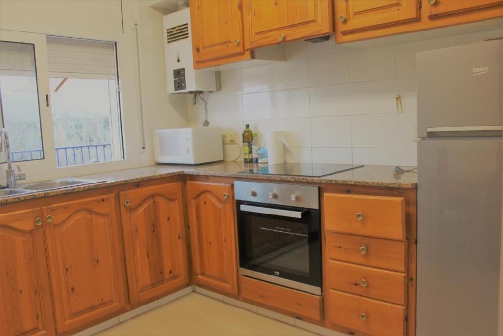 Apartament Amb Terrassa I Parking Llança Eksteriør bilde